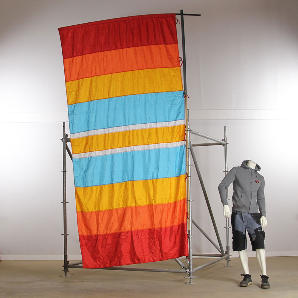 Hippie Flag - Red Five
